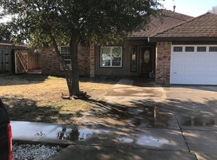 2213 87th St, Lubbock, TX 79423