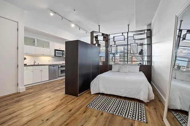 350 W Ash St W — Photo 4