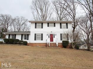 94 Winn Cir, Lawrenceville, GA 30044