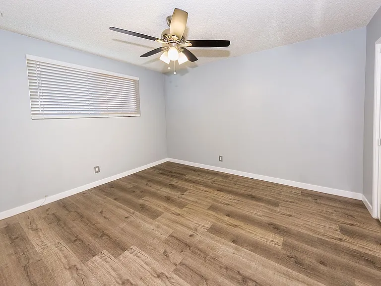 721 Venice Way — Photo 6