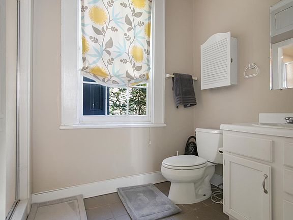 3rd image of 2319 Magazine St #1