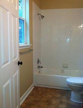 3rd image of 314 W 3rd St