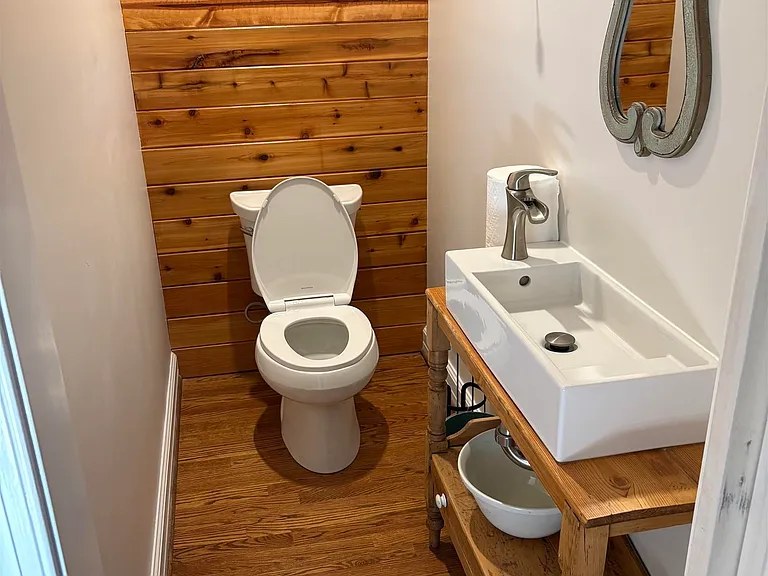 102 Muse Cir — Photo 8