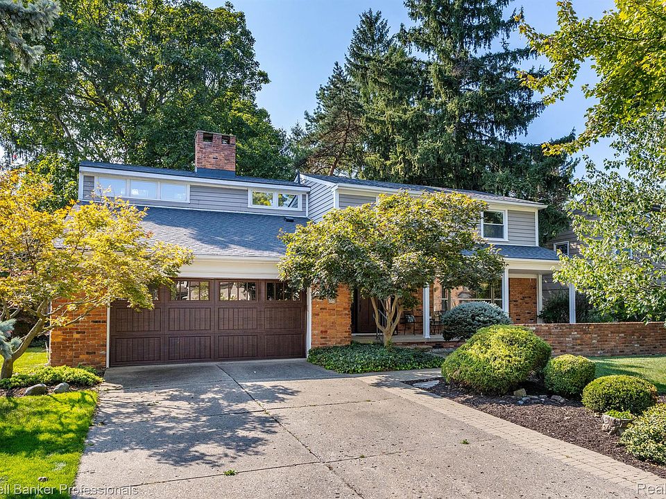 1st image of 732 Westchester Way