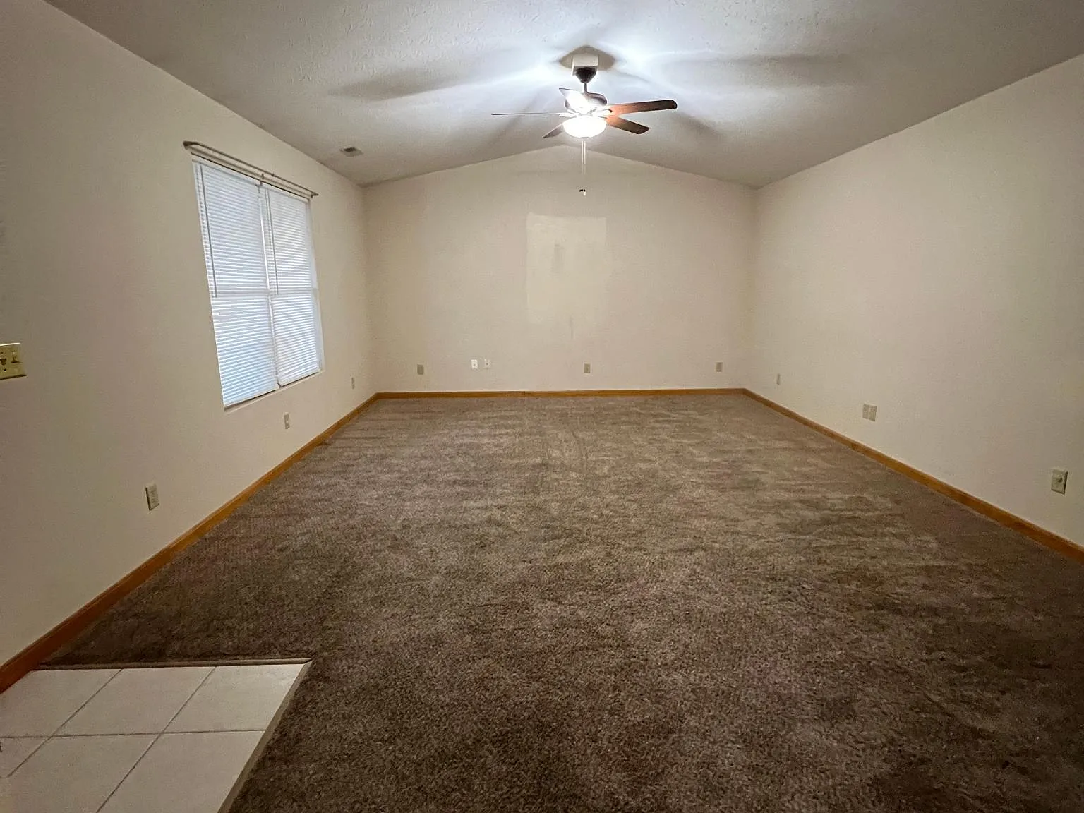 2 bed, 1200 sqft, $1,100 — Photo 4