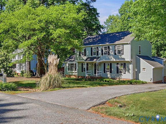 2nd image of 2341 Loch Braemar Dr