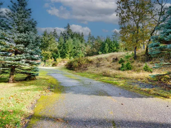 LOT Garry Oak Dr #B, Nanaimo, BC V9P 9G1