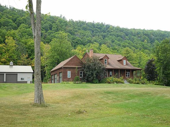 3rd image of 43 Carl Ln