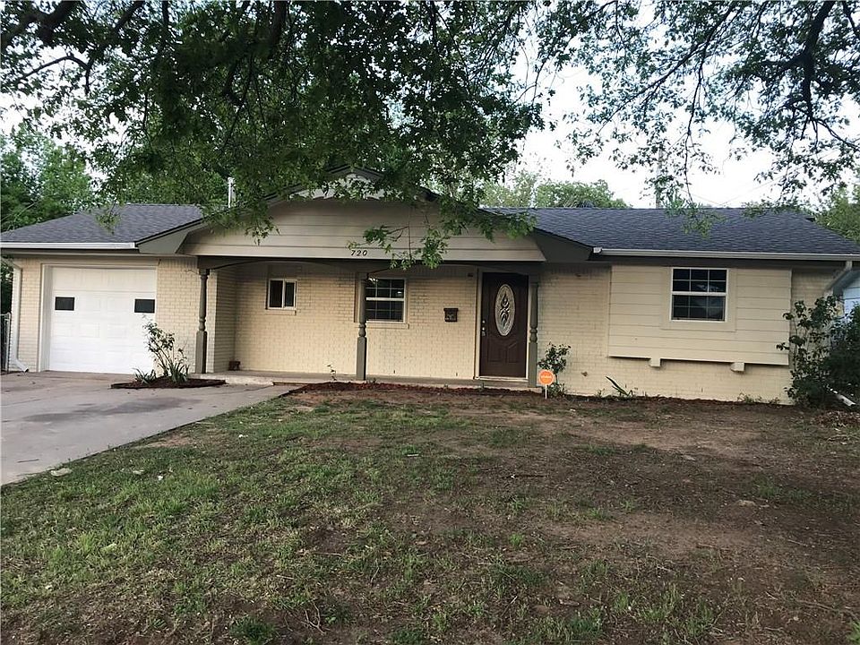 1st image of 720 Woodland Way
