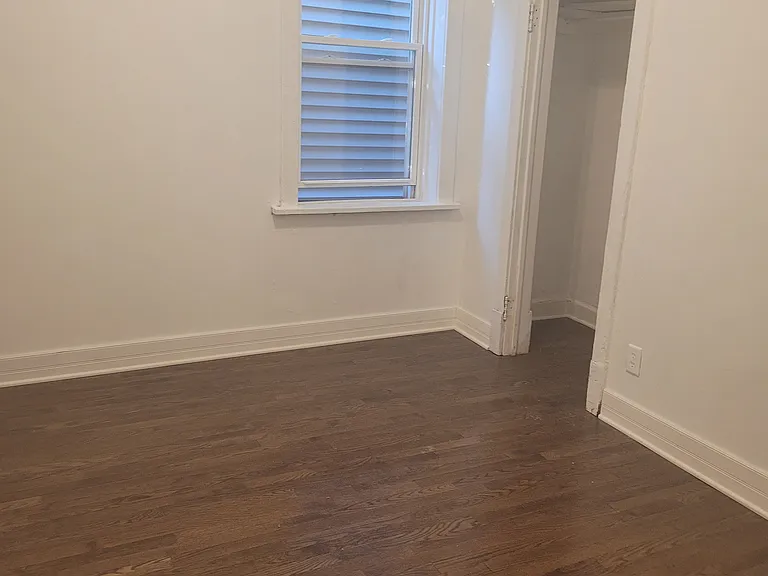 1812 Darrow Ave #2N — Photo 3