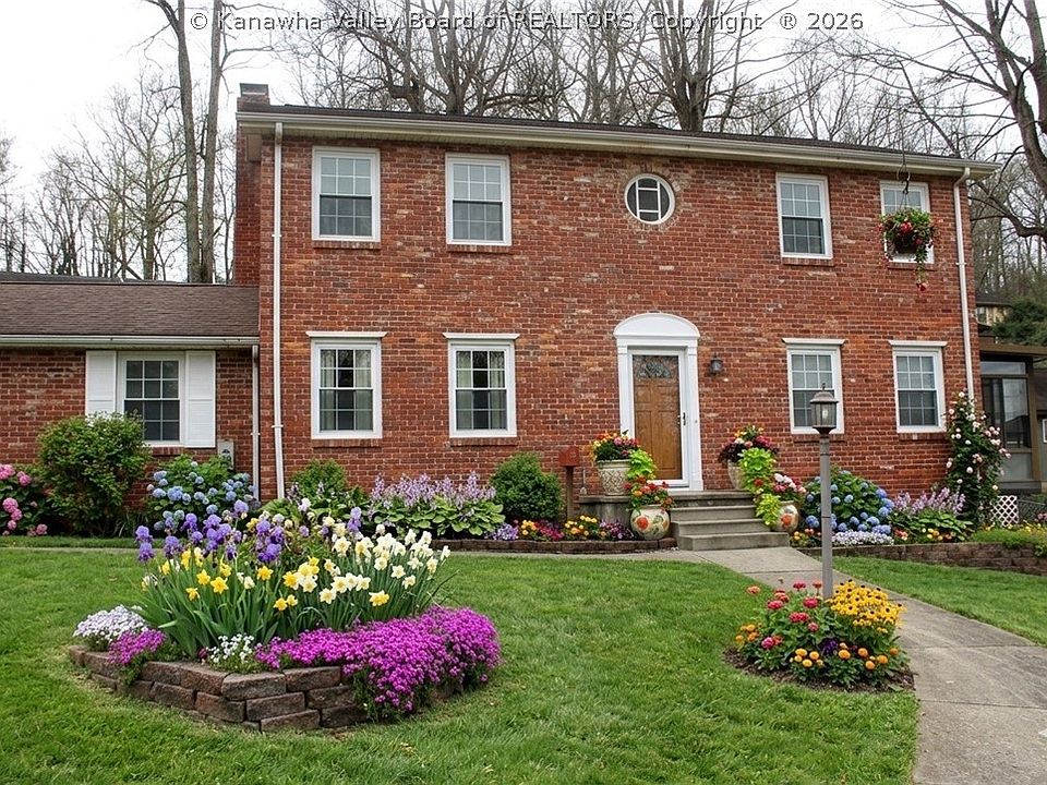 1st image of 229 Scenic Dr