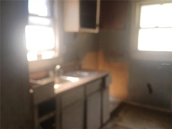 5th image of 10015 California St