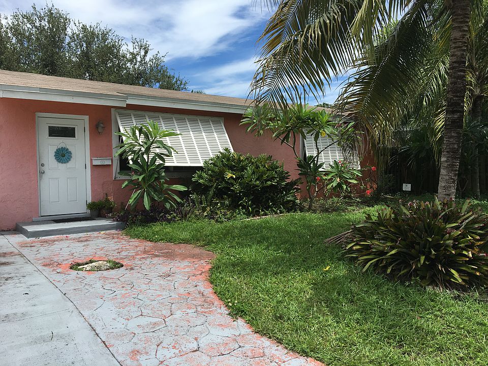 1st image of 1205 SW 20th St