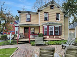 205 E Harford St, Milford, PA 18337