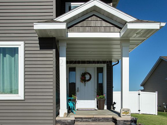 4th image of 3008 7th St E