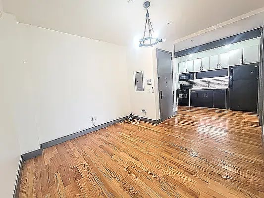 2nd image of 34 Melrose St #3A