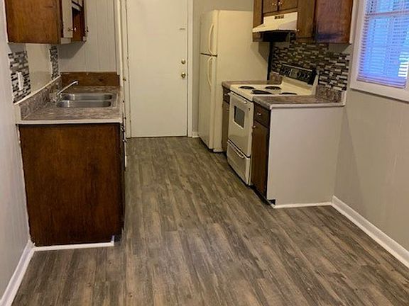 3rd image of 1112 Dunwoody Dr