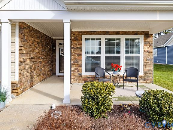 3rd image of 10472 Chickahominy Falls Ln