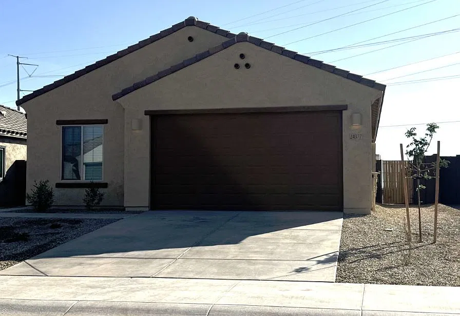 24377 W Flores Dr