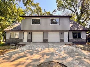 708 N Pine St, Olathe, KS 66061