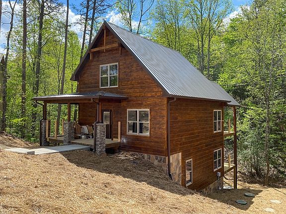 2nd image of 2104 Roscoe Ct Lot 51