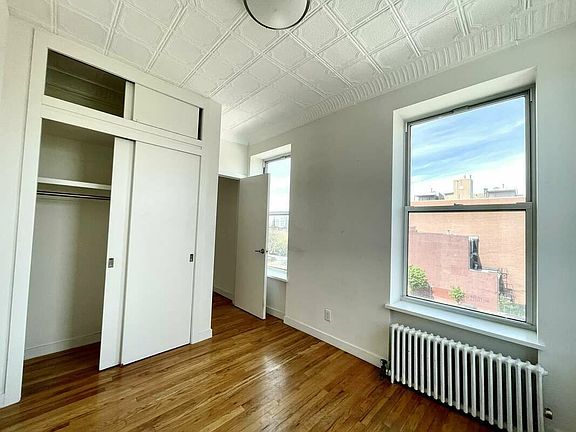 4th image of 65 Woodhull St #4R