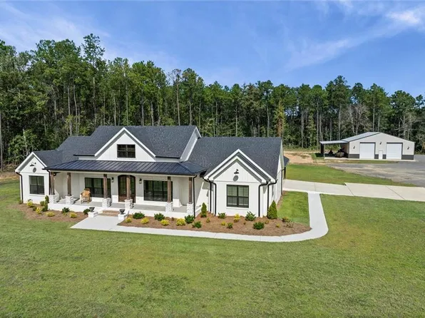 100 Creax Rd, Axis, AL 36505