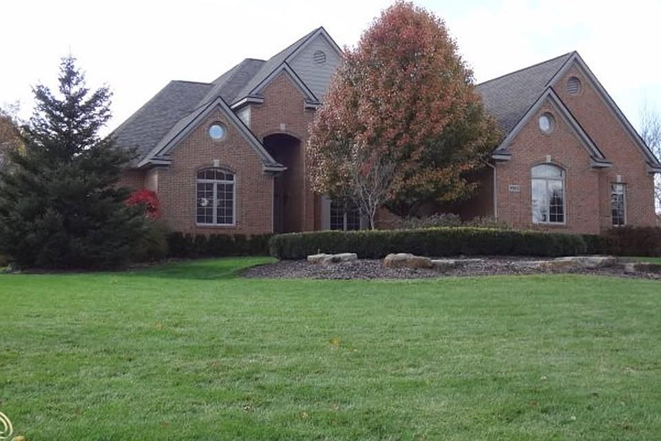 1st image of 9903 Rosemary Ln
