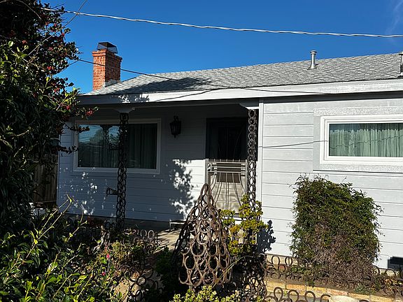 3rd image of 253 Oxner St