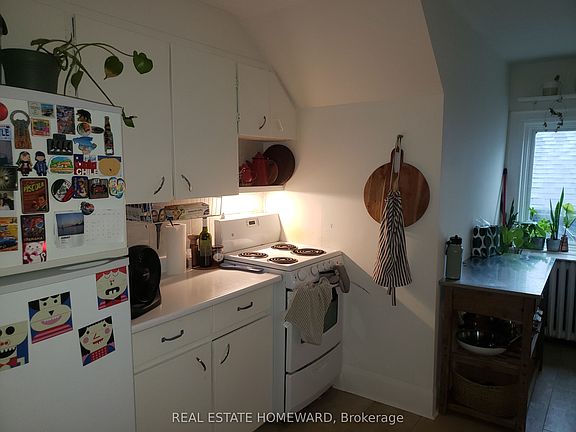 4th image of 435 Parkside Dr #4