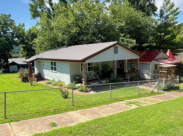 316 Combs Ave, Cotter, AR 72626