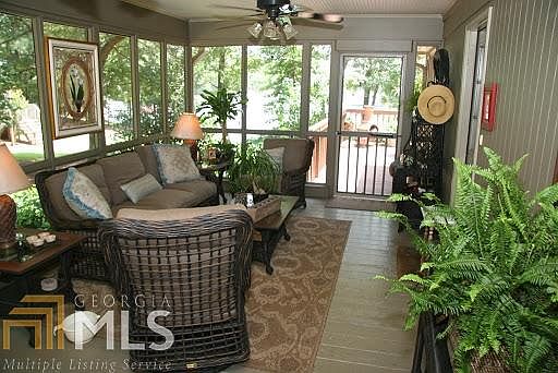 3rd image of 1311 White Oak Dr #41