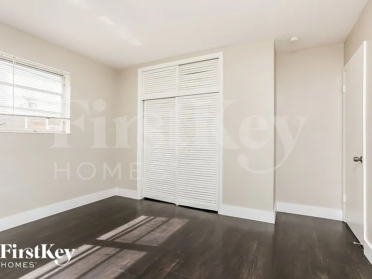 7728 Alhambra Blvd — Photo 11