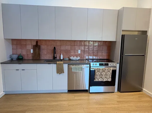 332 Pacific Ave #406D, Jersey City, NJ 07304