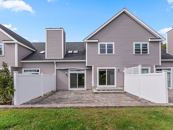 4th image of 532 White Cliff Dr #532