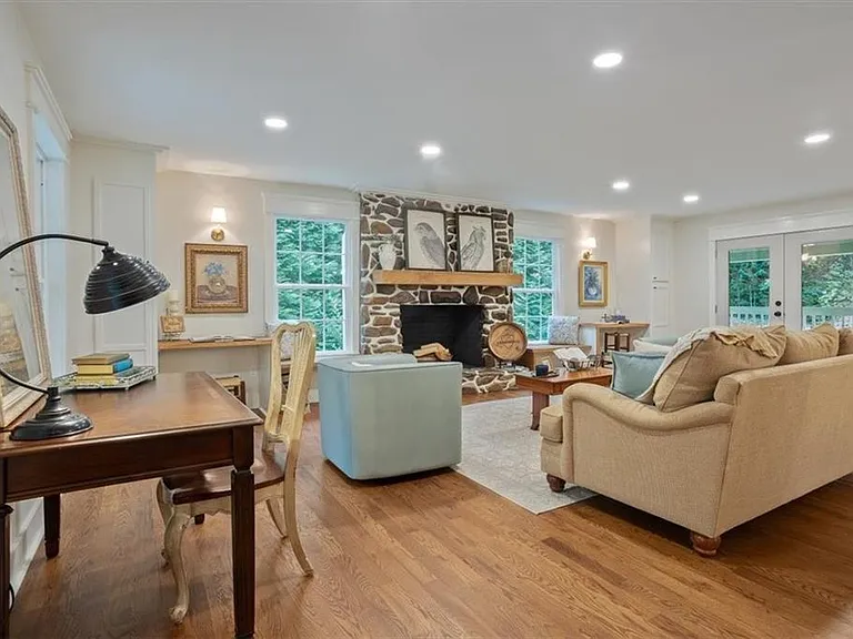 12485 Reinhardt College Pkwy — Photo 8