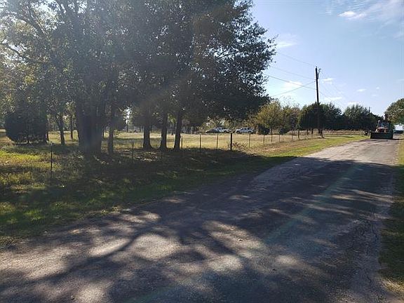 2nd image of 114 Northview Dr