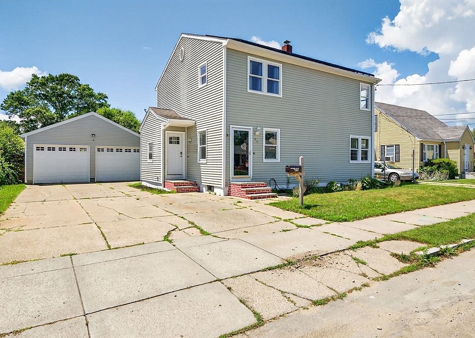 1st image of 89 Cornell St