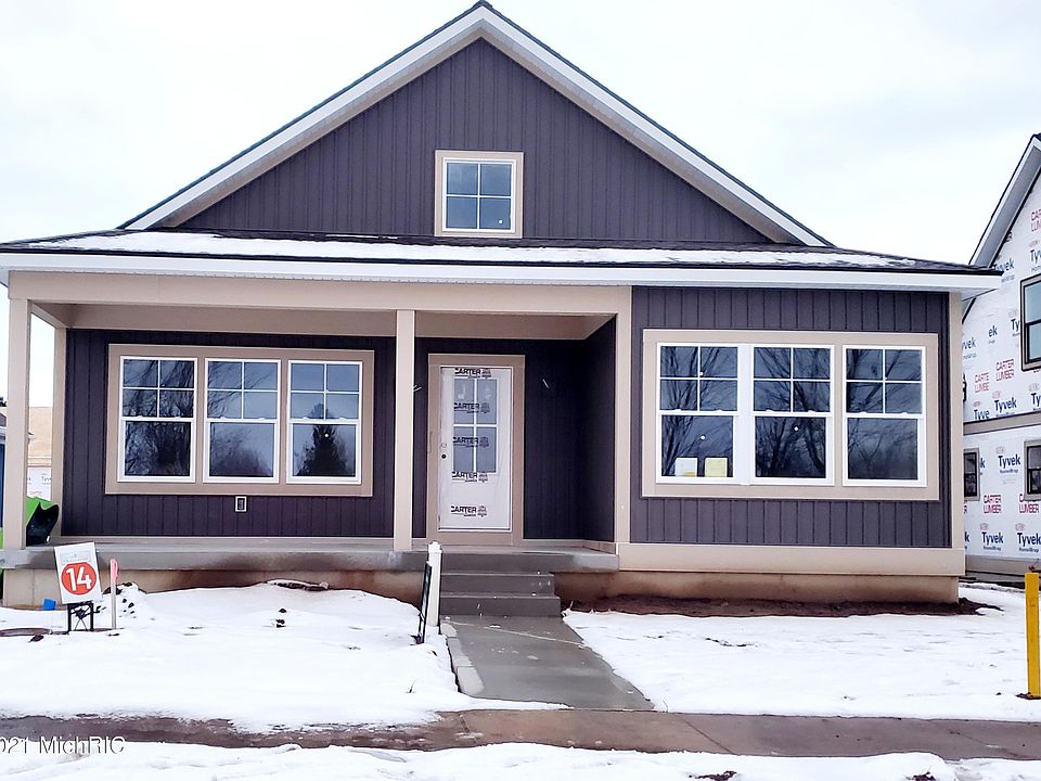 1st image of 960 Everett Pkwy #14