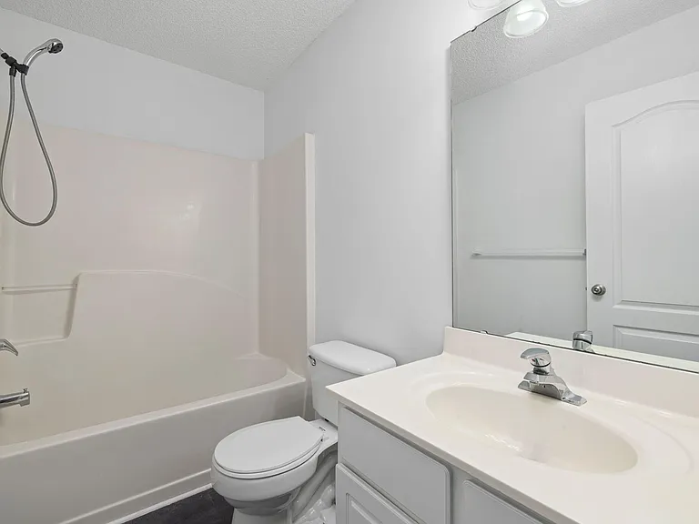6905 Dawnalia Ct — Photo 2