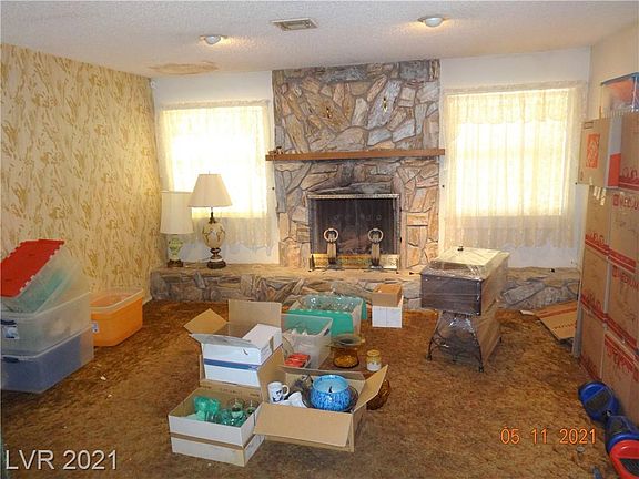 3rd image of 5835 Doe Ave