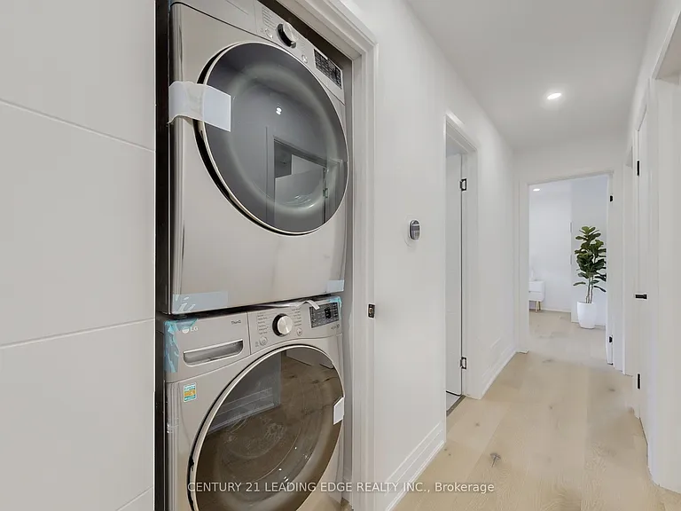 2240 Springfield Ct — Photo 24