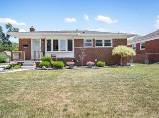 2451 Grange Rd, Trenton, MI 48183