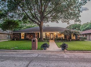 1506 Waltham Ct, Arlington, TX 76012