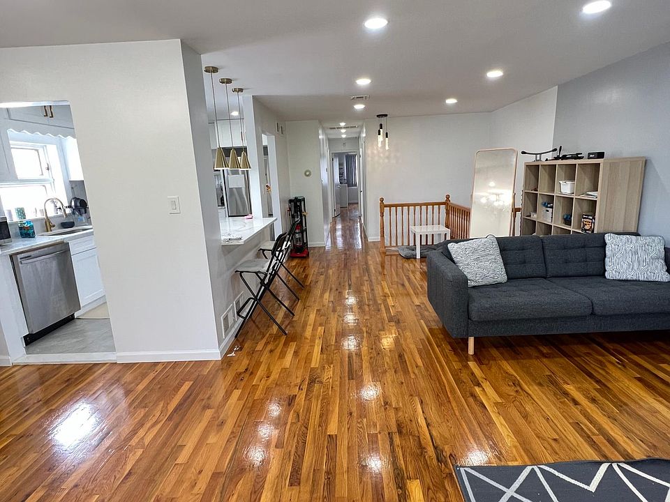 270 Lamoka Ave Staten Island NY Zillow