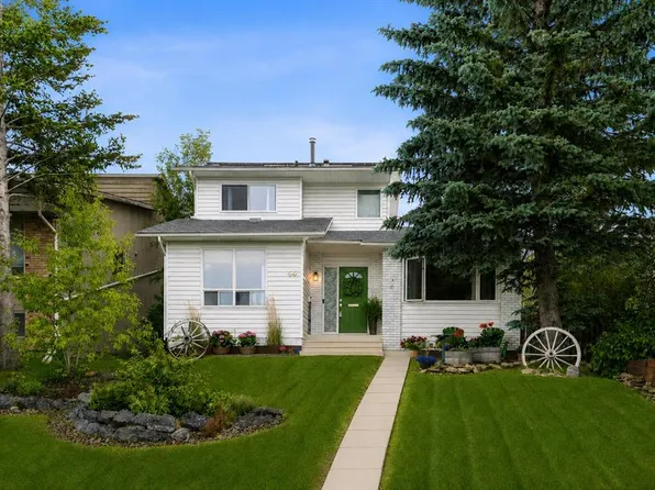 44 Beddington Cres NE, Calgary, AB T3K 1N5