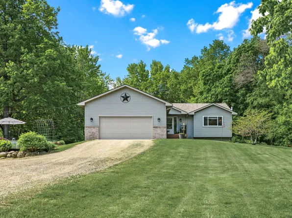 15595 Hidden Hollow Ln, New Prague, MN 56071