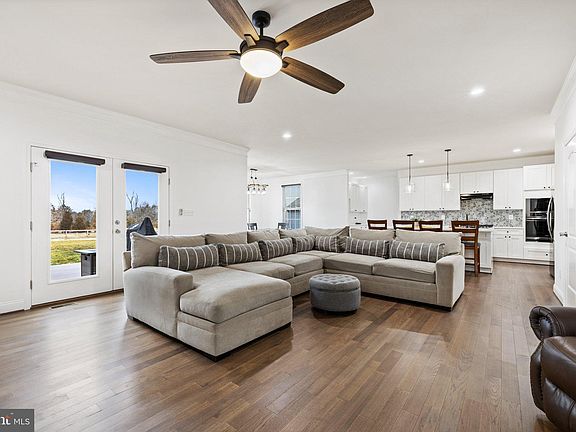 4th image of 12950 Lemaster Dr