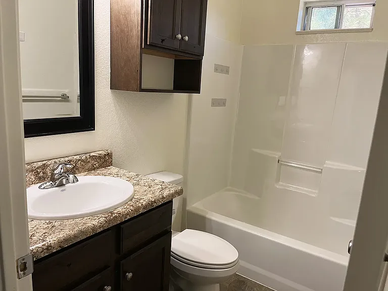 second upstairs full bath