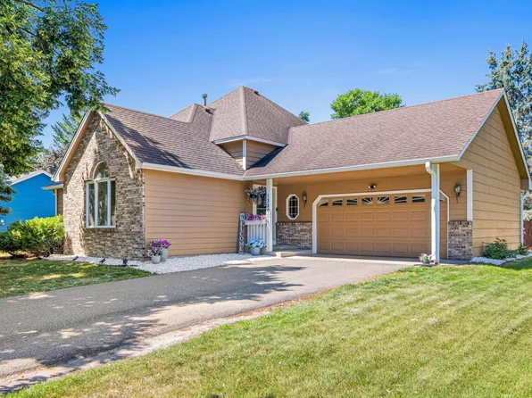 13200 Isanti St NE, Blaine, MN 55449